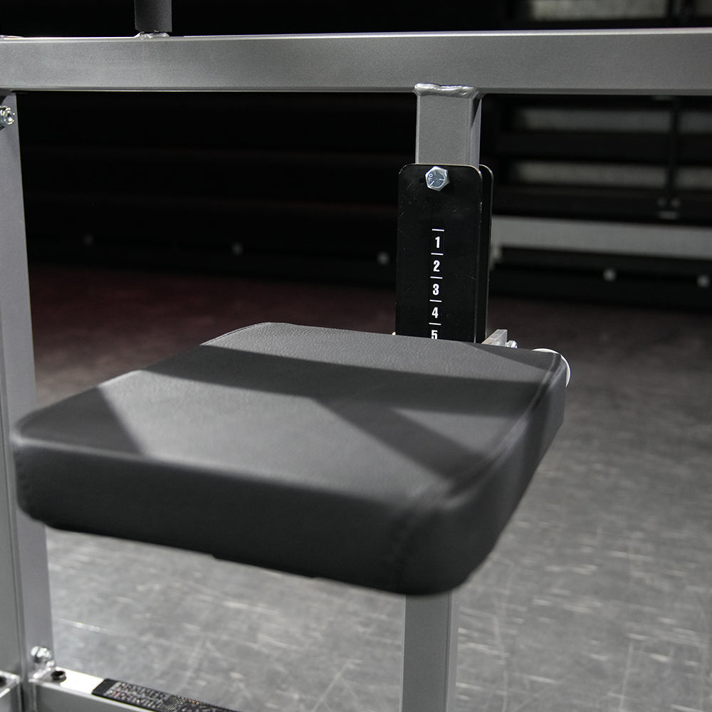Hammer Strength Plate-Loaded 4 Way Neck