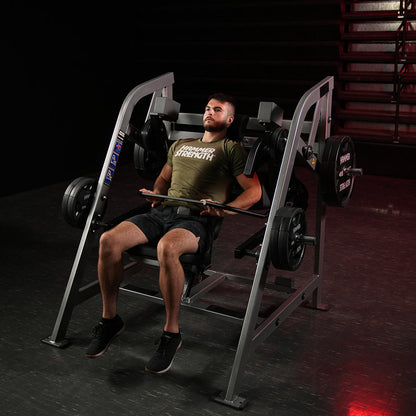 Hammer Strength Plate-Loaded Pullover